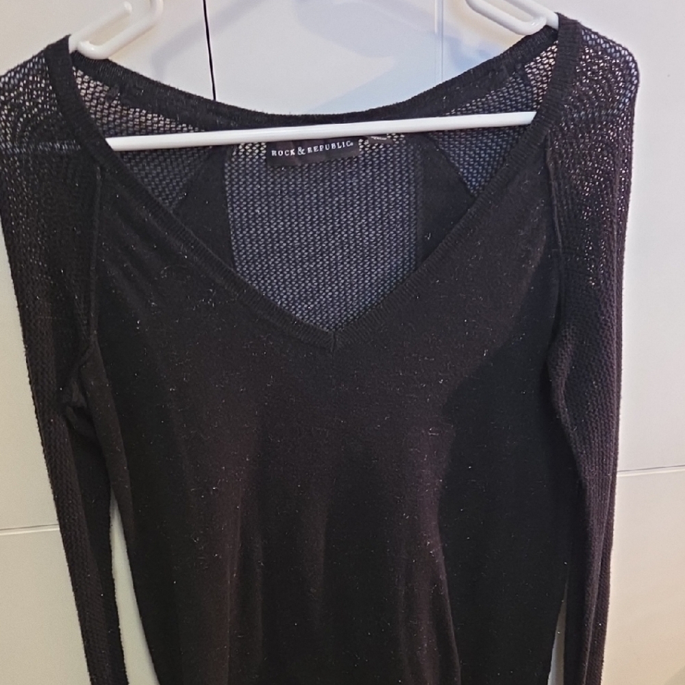 Rock & Republic Black V-Neck Mesh Top
